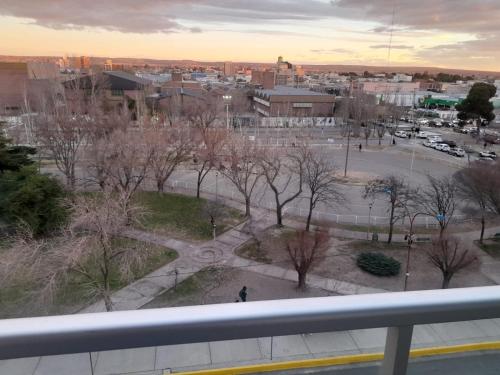 Vue panoramique sur l'établissement Parque Suite Nqn - 1 dormitorio