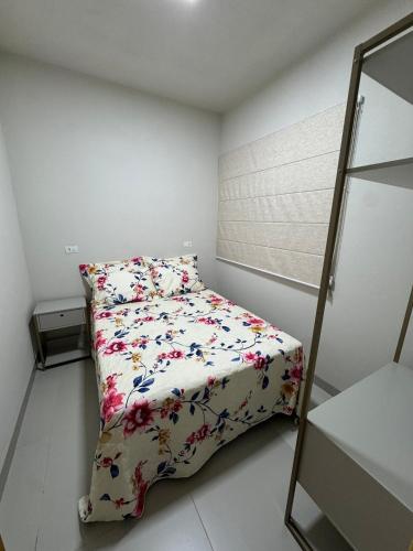 Katil atau katil-katil dalam bilik di Studio Zeny