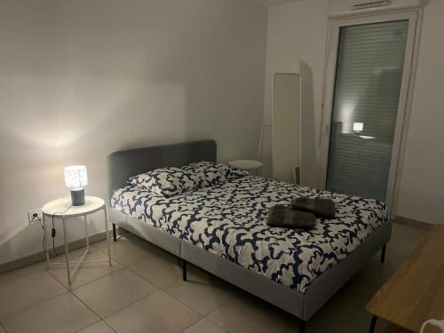 Joli T2 Terrasse Parking privé Confort - Maconciergerie34