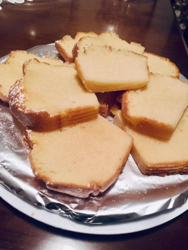 a plate of toast with peanut butter and jelly at Helios Home in Reggio Calabria