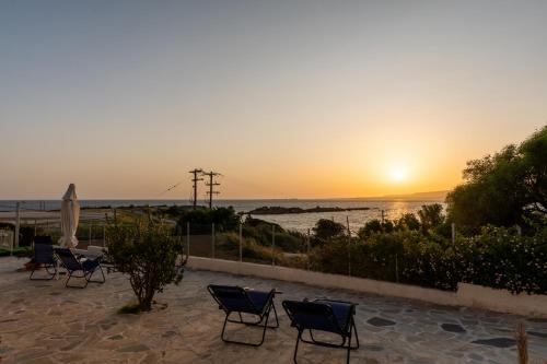 Gallery image of Lilian Home Just Steps from the Beach in Minia