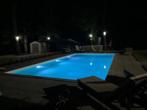 A piscina localizada em Elowen ou nos arredores
