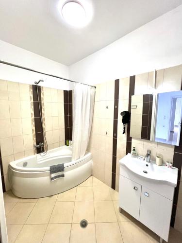Koupelna v ubytování KIDONIA luxury villa