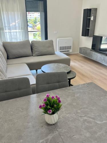 Tirana Oasis Apartment