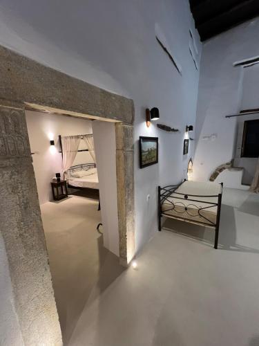 Katharsis - 15th c Venetian Palace - Naxos Old Town IV