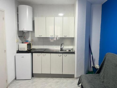 Afbeelding uit fotogalerij van Apartaments Monjardí in Lloret de Mar