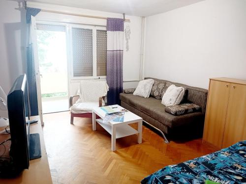 Apartment Bajo