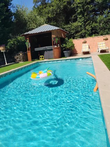 Villa privée, piscine chauffée, jacuzzi et sauna