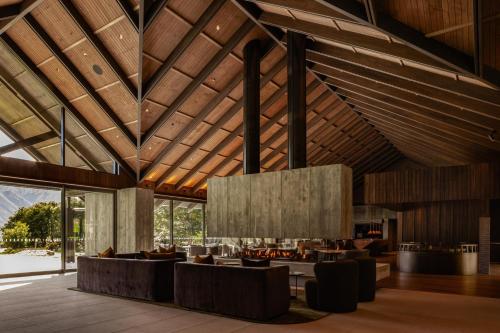 Makanan di atau berdekatan lodge