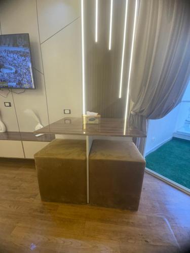 Televisyen dan/atau pusat hiburan di Paradise free WiFi C201
