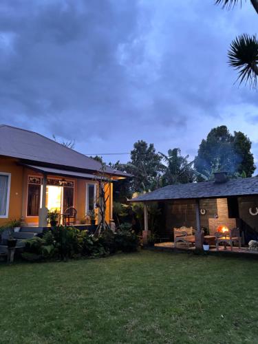 Сад в Wana house wanagiri