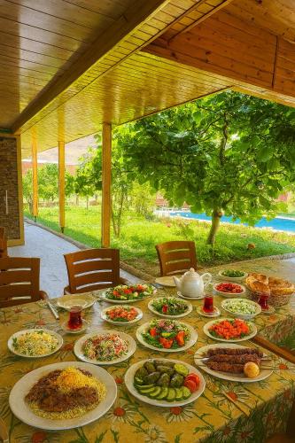 Makanan di atau berdekatan vila ini