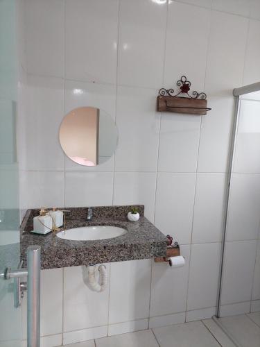Bilik mandi di Recanto Carvalhos