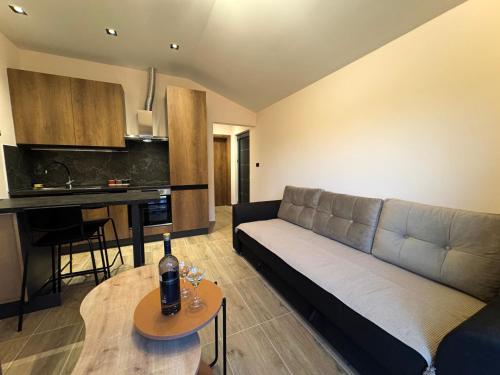 Η κουζίνα ή μικρή κουζίνα στο Victory Apartments