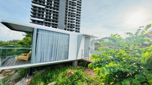 Puutarhaa majoituspaikan Blue & Chill Resort ulkopuolella
