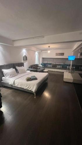 Loft for 4 to the center of Thessaloniki
