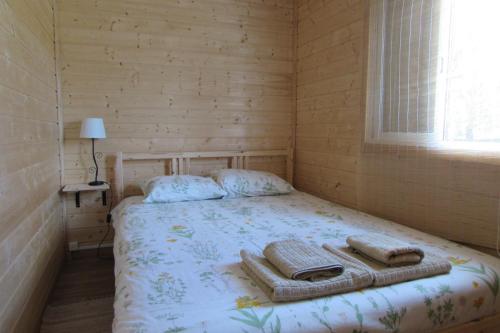 Uma cama ou camas num quarto em Monte da Tojeirinha