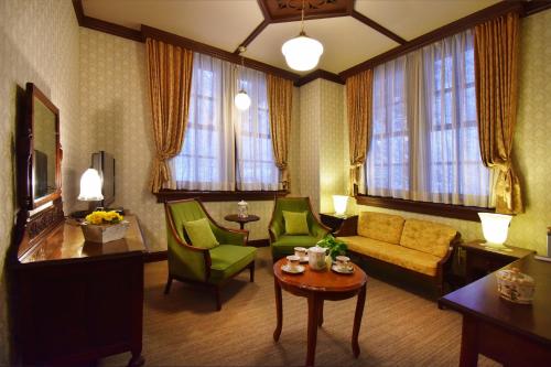 Hotel Nishikan