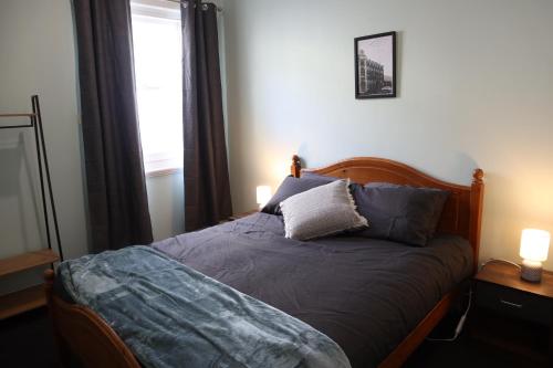 Ένα ή περισσότερα κρεβάτια σε δωμάτιο στο Stay at the historic Star Hotel