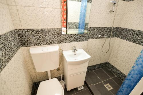 Un baño de Central Class Bucharest