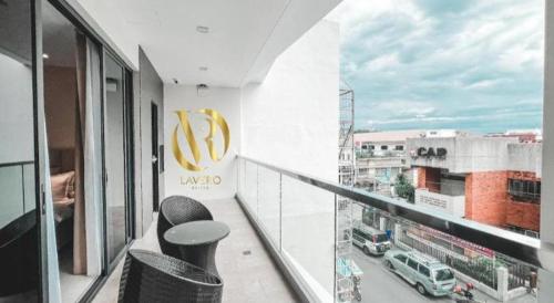 Balkón nebo terasa v ubytování LAVERO SUITES