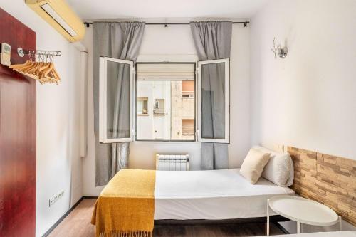 The Collection Barcelona - 4- Bedroom Apartment in Gracia Village