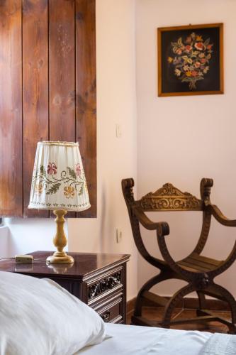 Ένα ή περισσότερα κρεβάτια σε δωμάτιο στο Old Town Charm Casa Historica