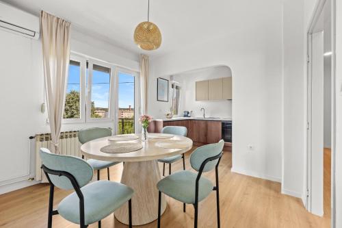 Four waves Apartment NEW