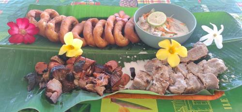 Comida en o cerca de este camping