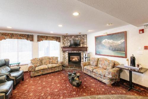 Gallery image of Mount Robson Inn in Jasper