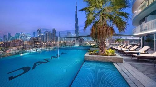 Panoramic Burj Khalifa View - Damac Distinction Downtown Dubai