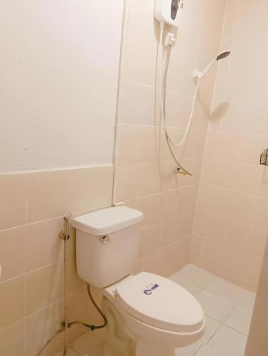 Ένα μπάνιο στο X Rest Inn Yaowarat เรสอินน์ เยาวราช