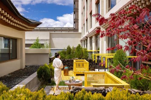 Κήπος έξω από το Shangri-La Resort Shangri-La