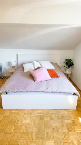 Gallery image of DG R- Helle 40m2 2-Zimmer Wohnung nähe Salzburg in Freilassing