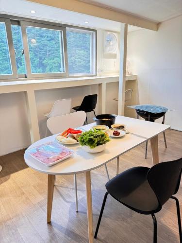 Nourriture dans la maison d'hôtes ou à proximité
