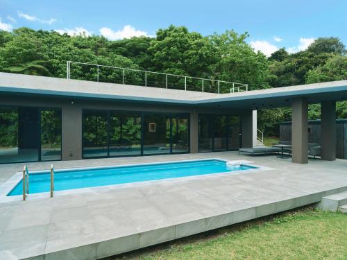 Πισίνα στο ή κοντά στο Villa El Cielo Ishigaki