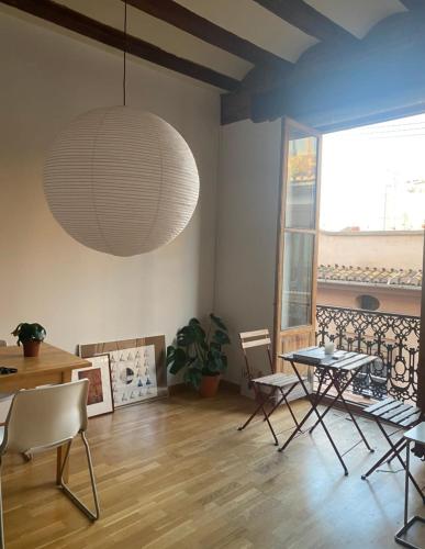 Bright, charming,in the historic center
