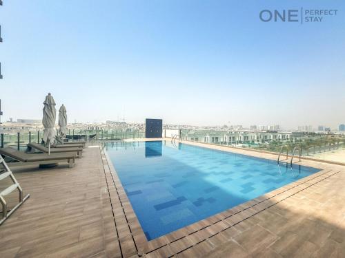 Modern 1-Bedroom Apartment in Al Furjan | Pool&Gym
