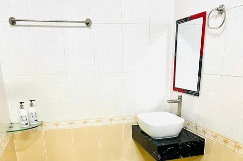 Bilik mandi di Hung Anh Hotel