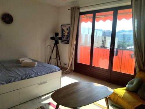 Beau studio à 5 min de la plage
