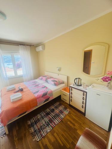 Room 2 seaview