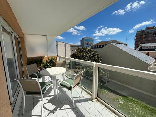 Appartement 2 étoiles avec balcon à 100m de la plage, centre-ville des Sables d'Olonne