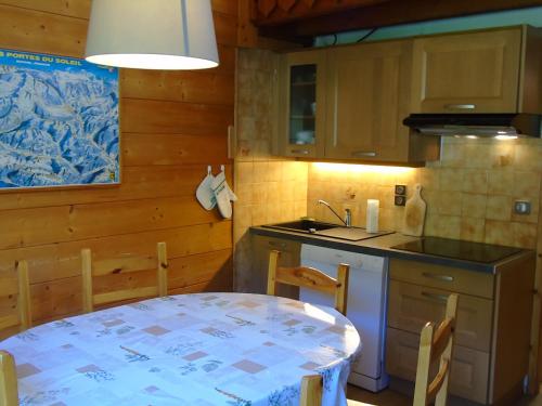Appartement spacieux 8 pers, 3ème étage, parking - FR-1-198-151