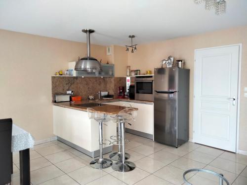 Duplex de Charme - Proche Plage, Port & Rues Piétonnes avec Parking Privé - FR-1-331-6