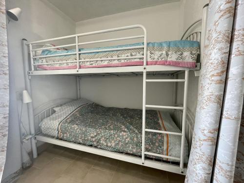 Appartement T2 cabine avec climatisation, parking privatif à Sète