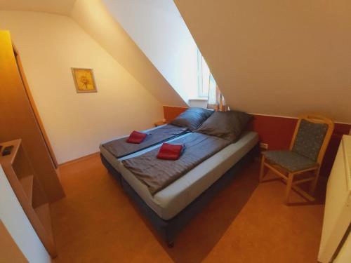 Ένα ή περισσότερα κρεβάτια σε δωμάτιο στο Katrins am Kölpinsee Doppelzimmer