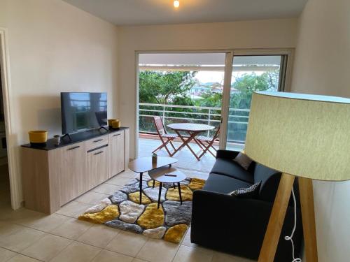 Appartement moderne 2 pièces avec parking et proche plage - FR-1-765-11