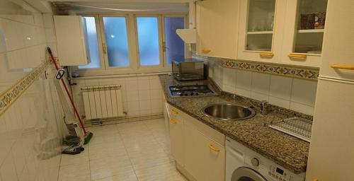 Køkken eller tekøkken på APARTAMENTOS Casino