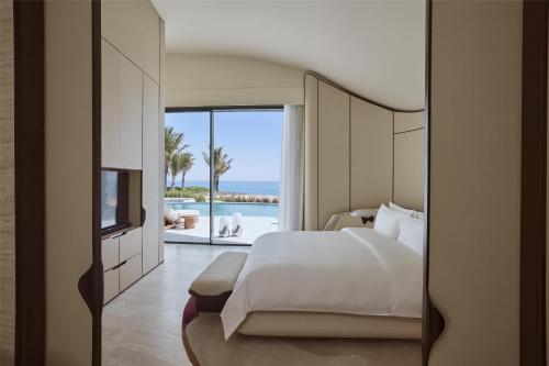 Ένα ή περισσότερα κρεβάτια σε δωμάτιο στο Shebara Resort