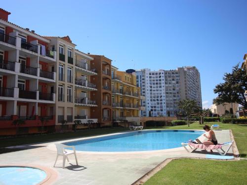 Appartement en Centre-Ville à Empuriabrava avec Terrasse et Proche de la Mer